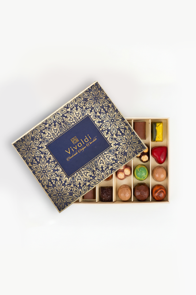 Antik Seri 24'li Karışık Kutu