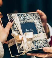 String Serisi 24'lü Kalpli Çikolata Kutusu