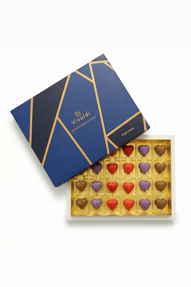 String Serisi 24'lü Kalpli Çikolata Kutusu
